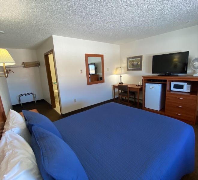 Queen AC ADA Rooms2